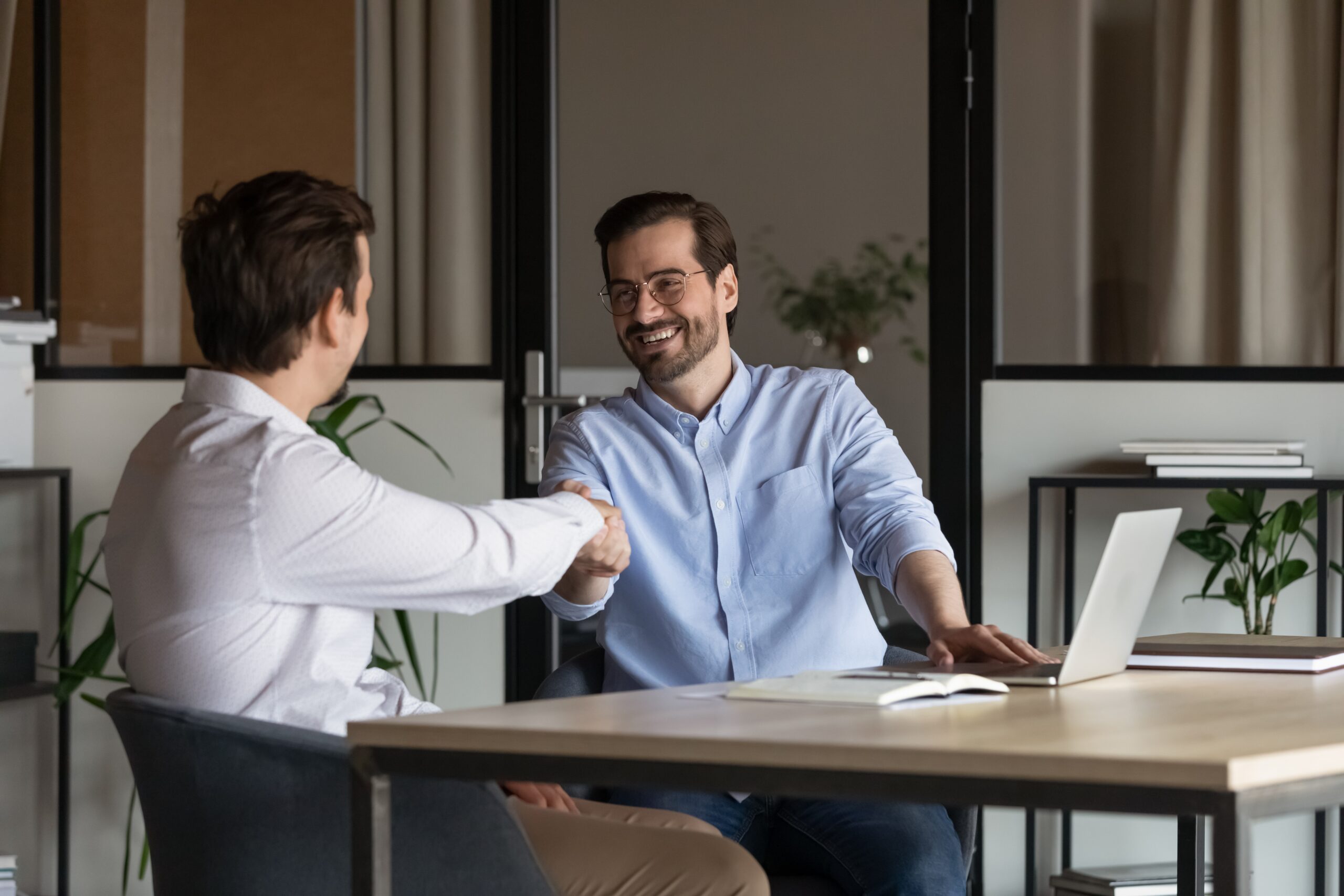 Senior Sales Jobs How to Advance Your Career and Land High-Level Opportunities